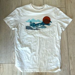 Good fellow t shirt mens- size medium